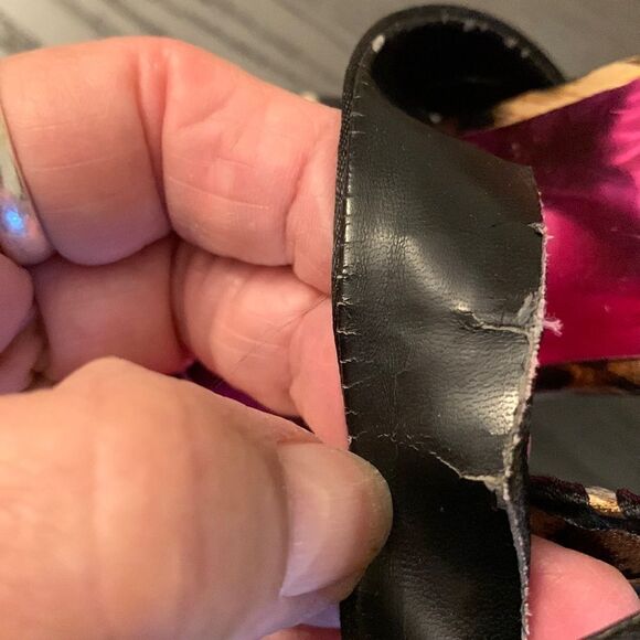 BKE Size 7 platform open toe strappy heels. Animal print - Picture 10 of 12